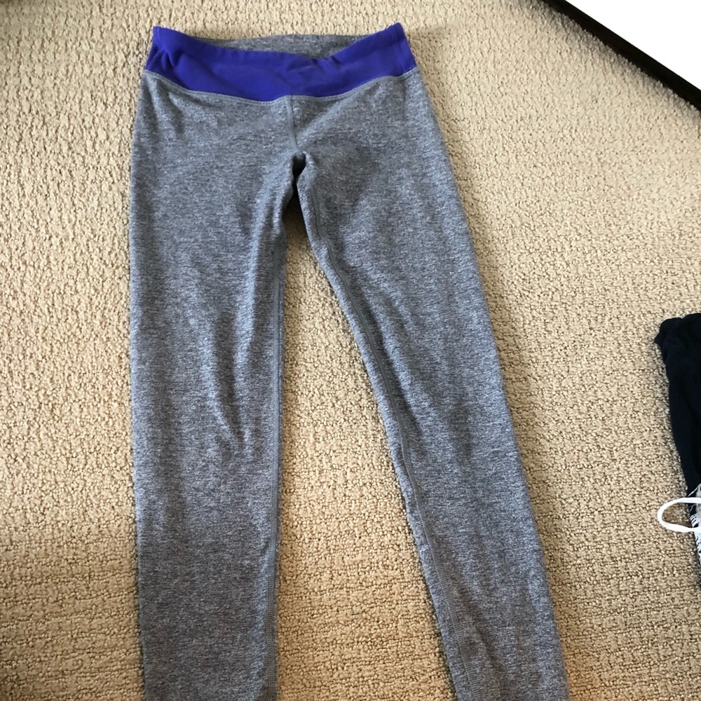Grey leggings